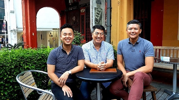 Dalston Pung, Ben Lim, Justin Sim (từ trái sang)